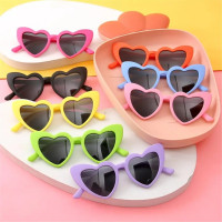 Детские солнцезащитные очки сердечки